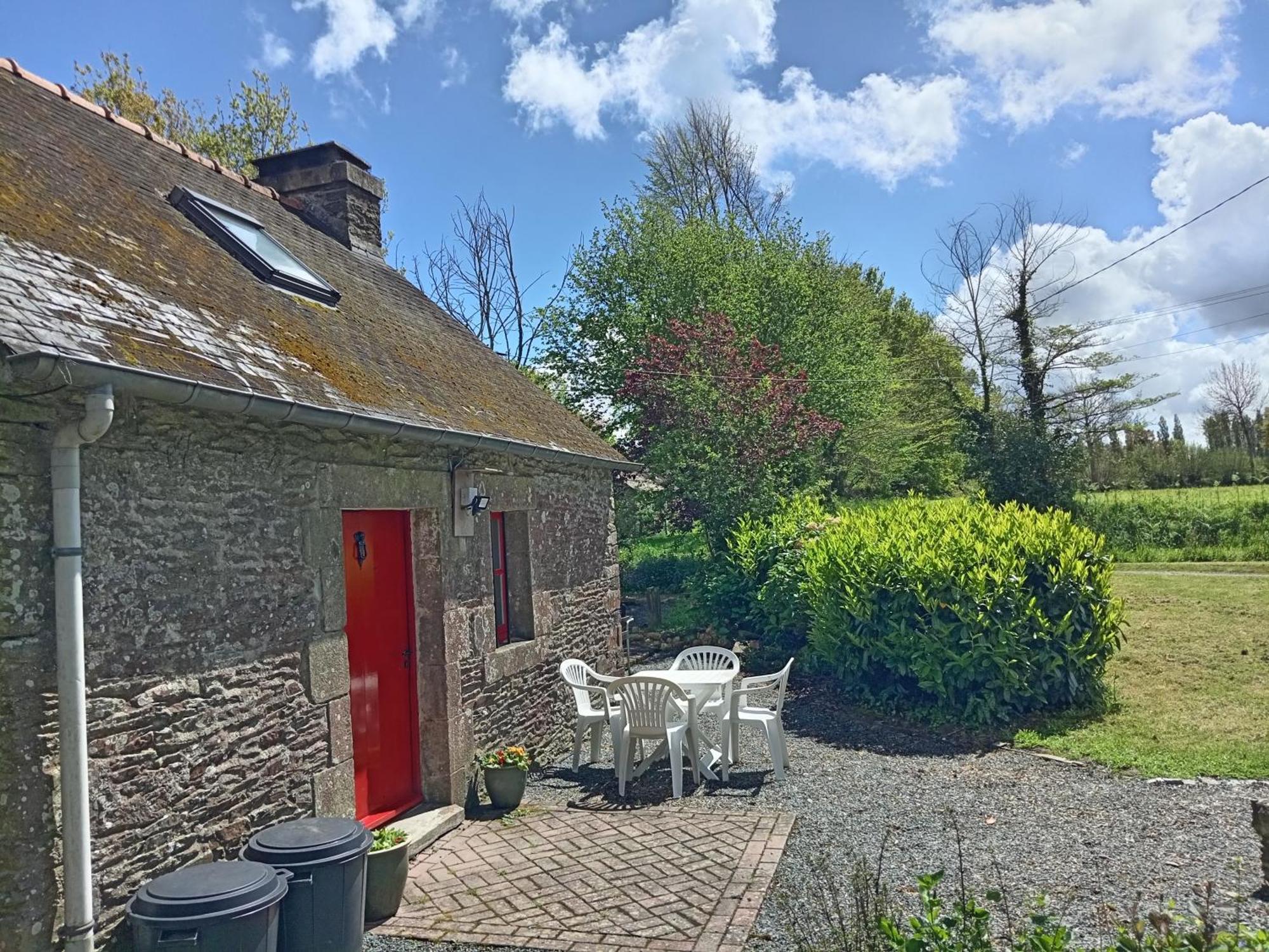 Character Breton Cottage カレ・プルゲール エクステリア 写真